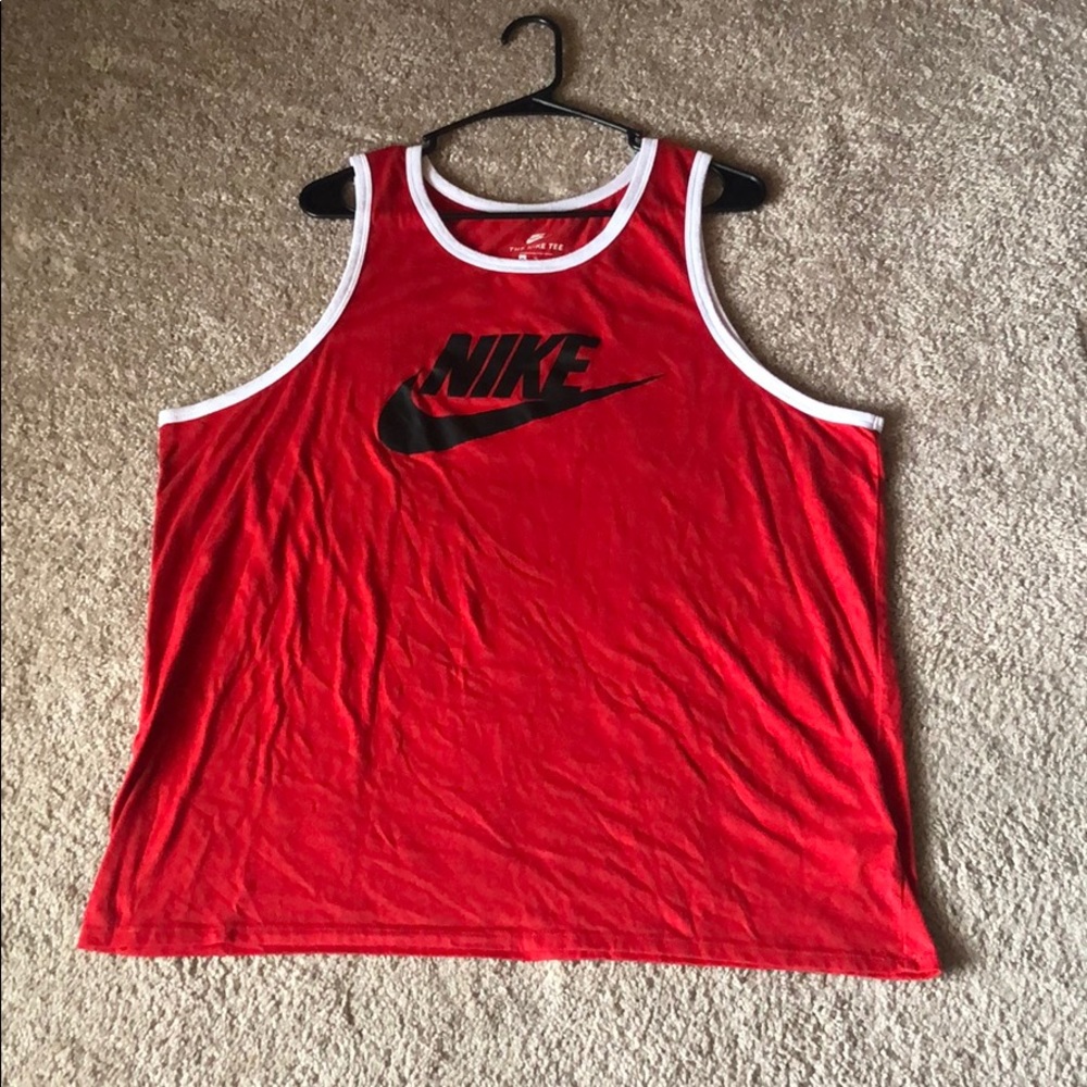 Nike Tee